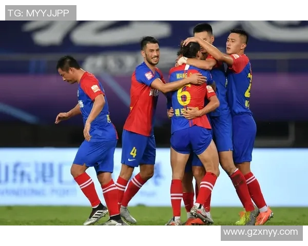 上港与恒丰激战正酣精彩直播尽在眼前不容错过的足球盛宴