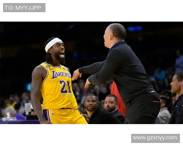 公牛与湖人精彩对决回放分析全场亮点与关键时刻回顾 公牛与湖人精彩对决回放分析全场亮点与关键时刻回顾