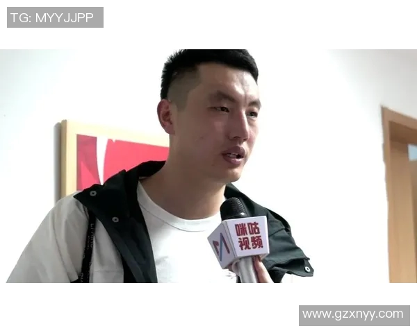 翟晓川:从篮球场上的拼搏者到生活中的坚韧榜样 翟晓川:从篮球场上的拼搏者到生活中的坚韧榜样