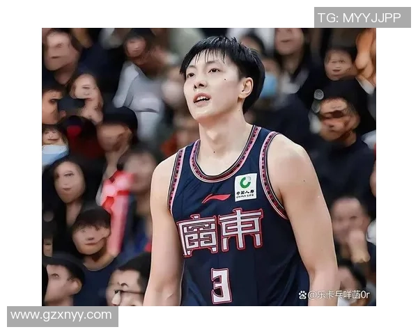 胡明轩:从青涩少年到篮球明星的成长之路与未来展望 胡明轩:从青涩少年到篮球明星的成长之路与未来展望